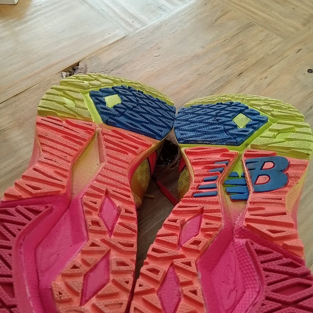 New Balance Barringer 890 Green & Pink Neon Running Shoes Size 7